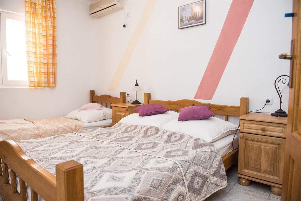 Apartments Ljubica Rogoznica  Exterior photo